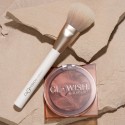 Huda Beauty GloWish All Over Bronze Brush