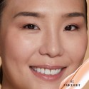 Huda Beauty Glowish Bright Light Hydrating Sheer Concealer 02 Fair-Light