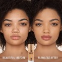 Charlotte Tilbury Airbrush Flawless Blurring & Matte Full Coverage Foundation 8 Warm